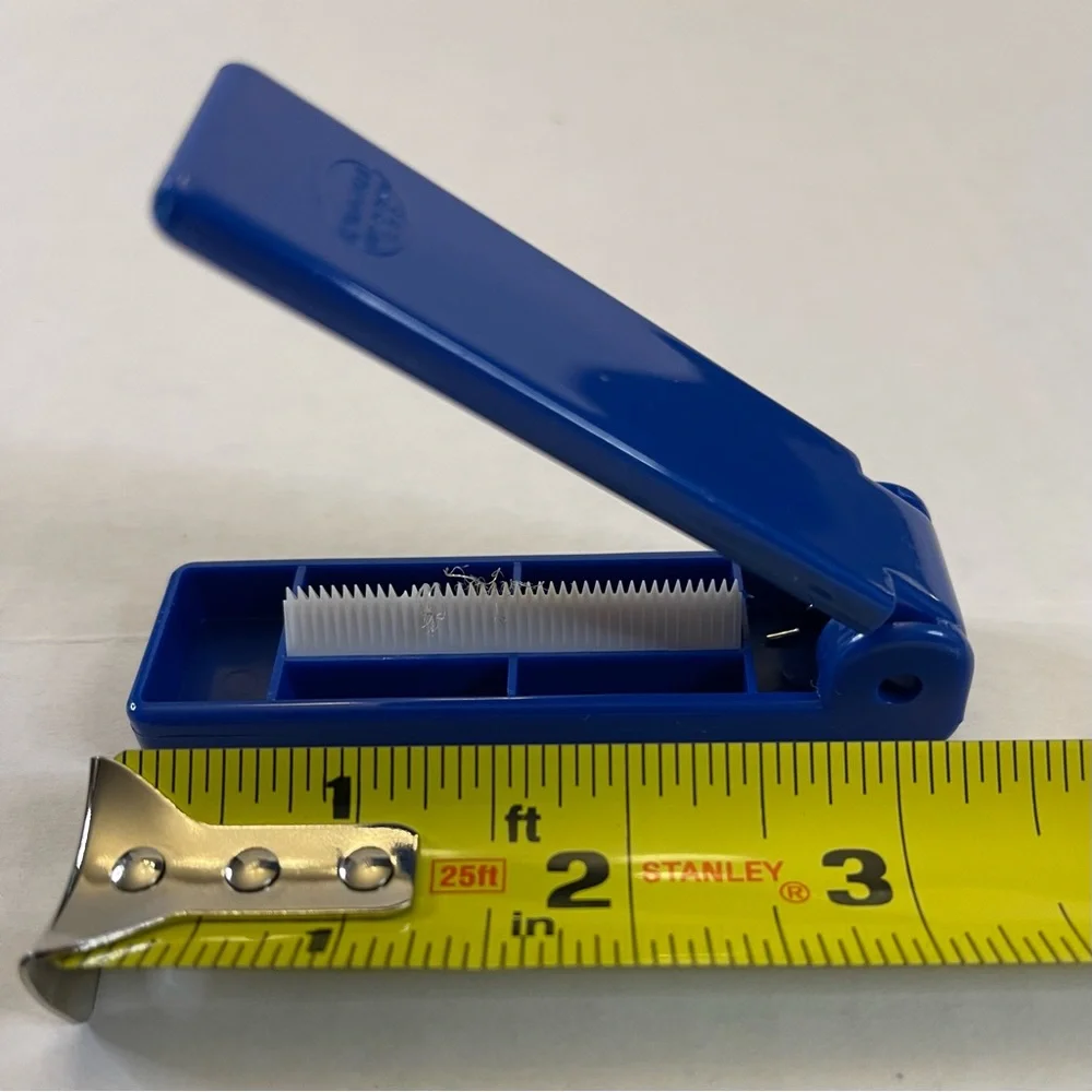 Nobel Hall Safety Ribbon Shredder about 3 inches